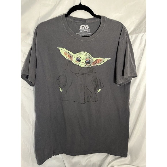 Baby Yoda The Child Grogu Star Wars Mandalorian Grey Men's T-Shirt Large - Picture 1 of 3